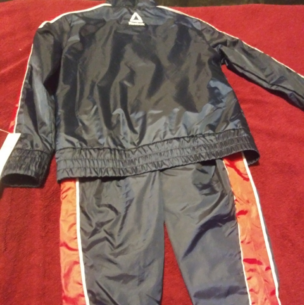 Boys Reebok outfit - Picture 2 of 4